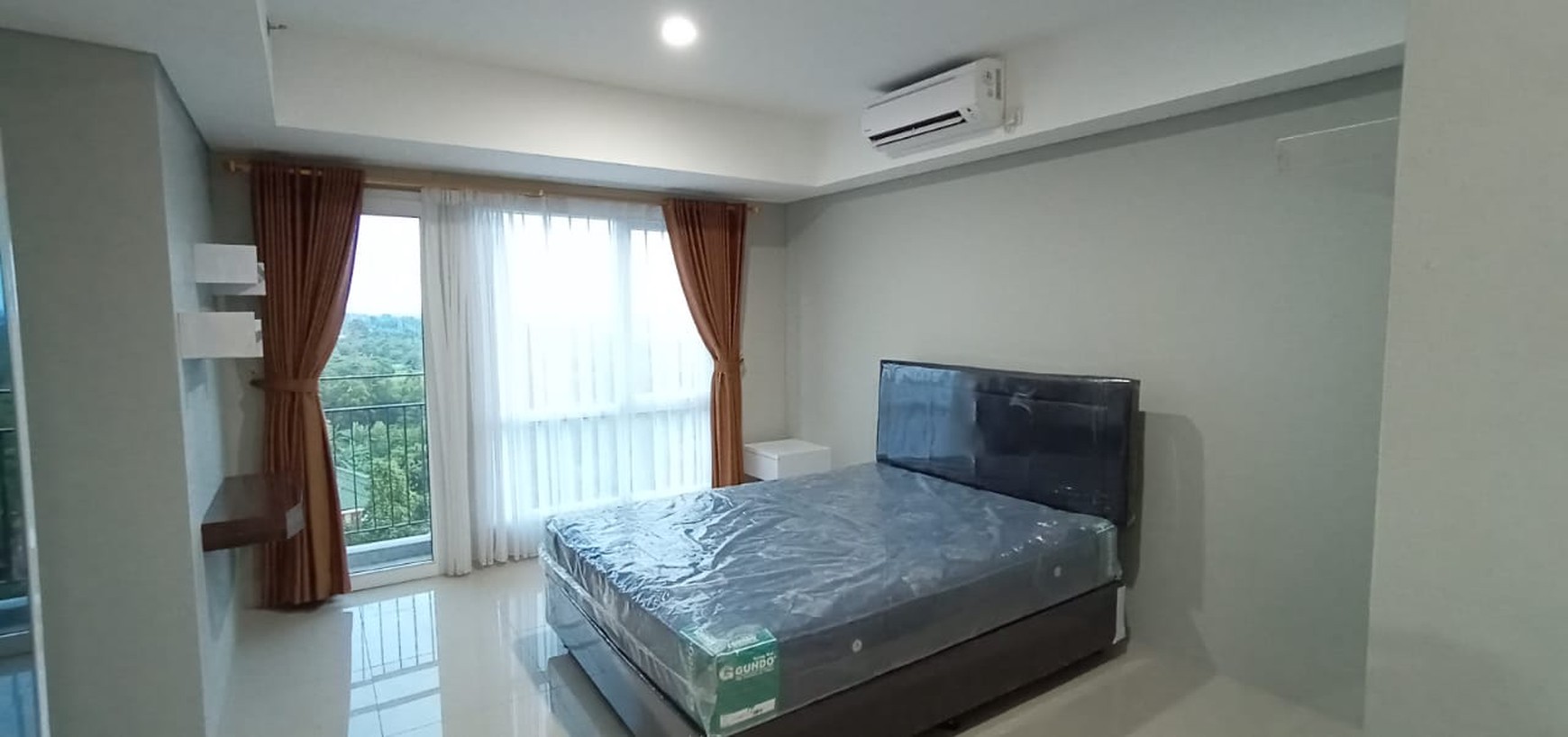 Sewa Apartemen Breeze di tempat yang sangat strategis Bintaro