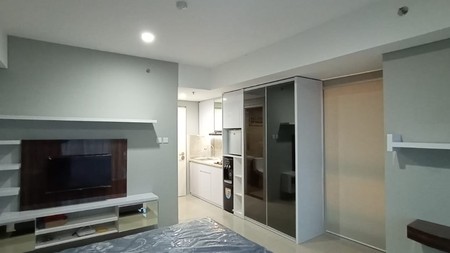 Sewa Apartemen Breeze di tempat yang sangat strategis Bintaro