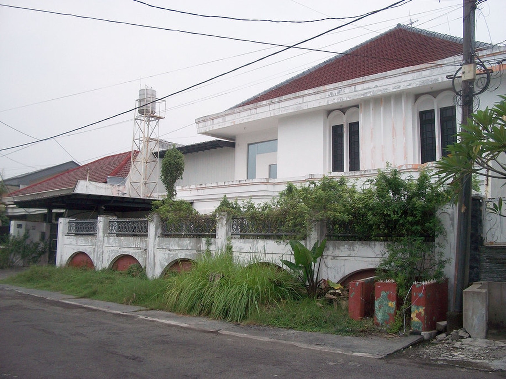 Rumah di Kertajaya Indah Timur Surabaya Timur 2 Lantai - JK -