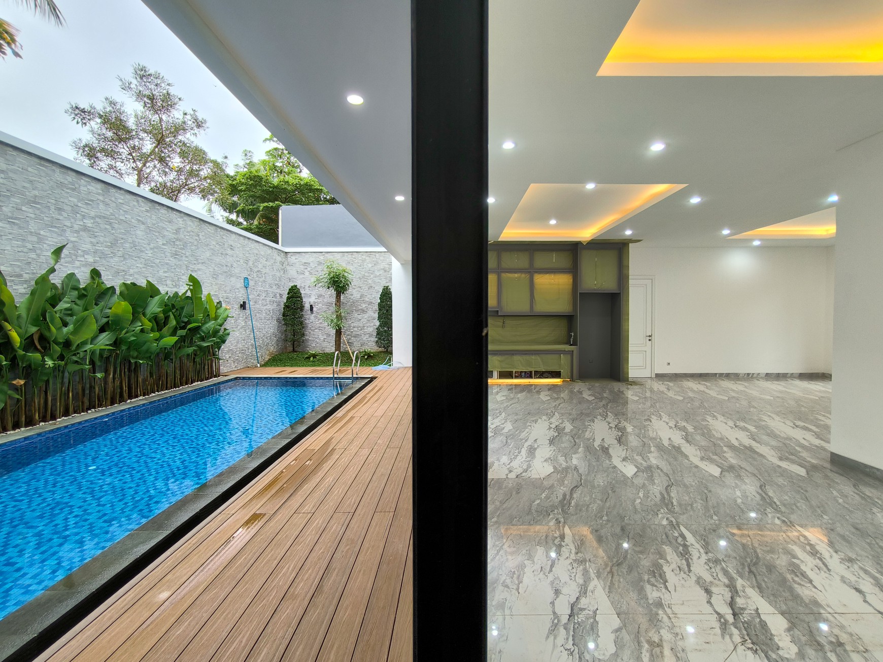 Rumah Brand New Hoek Modern di River Park Bintaro Jaya