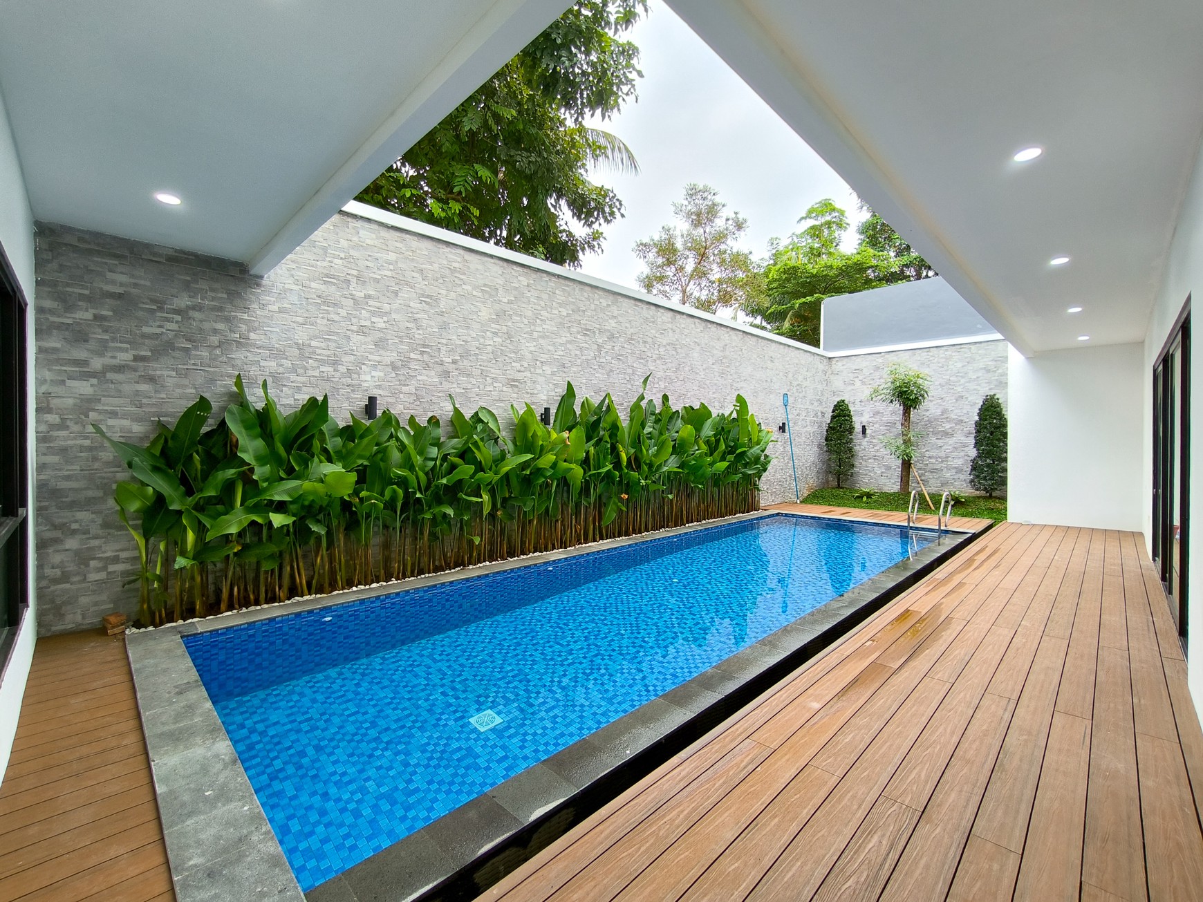 Rumah Brand New Hoek Modern di River Park Bintaro Jaya
