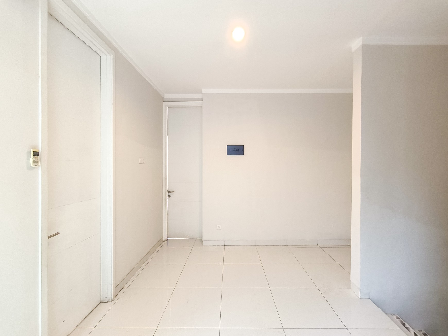 Rumah Bagus Di Discovery Eola Bintaro Jaya Sektor 9