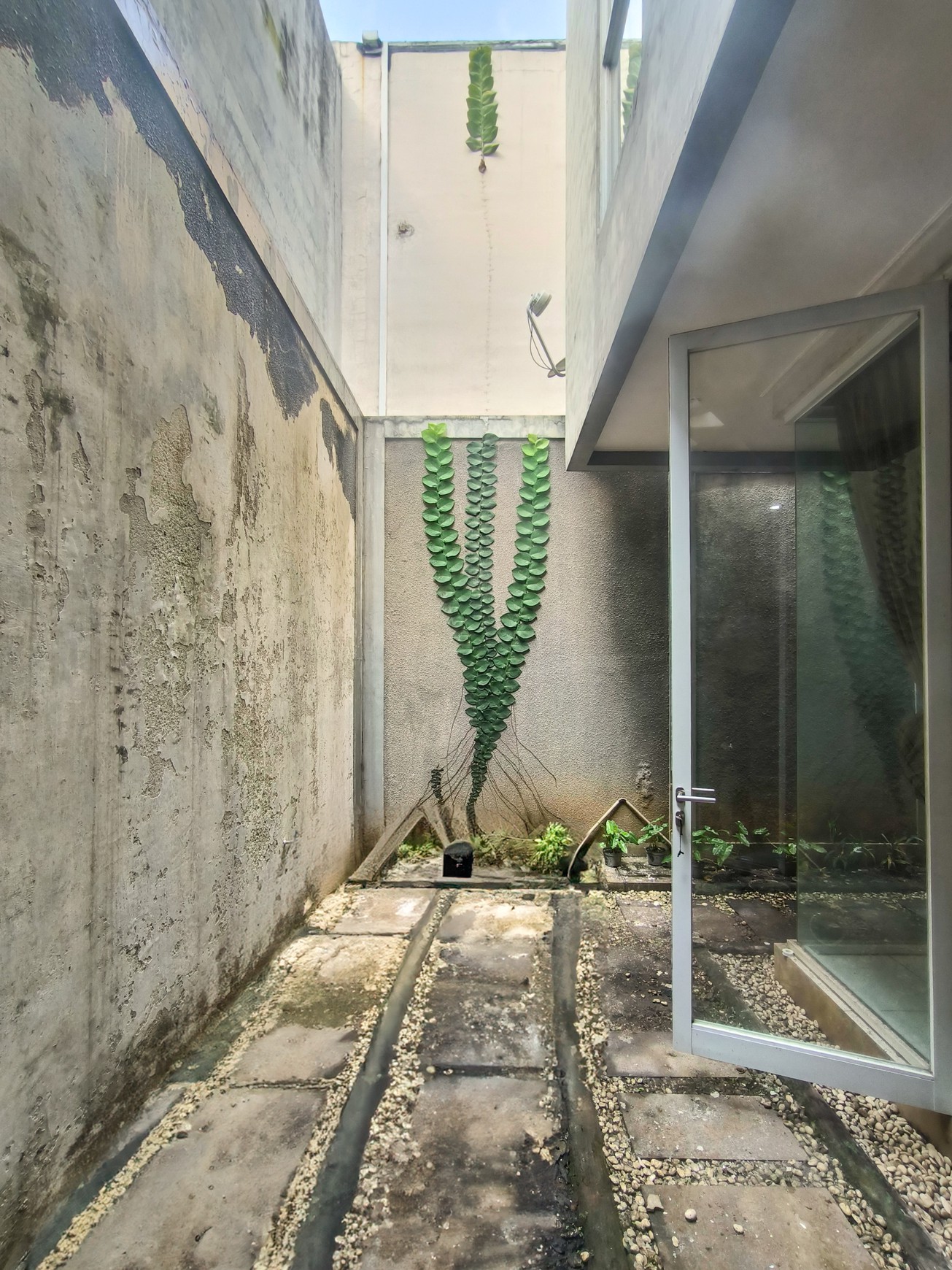 Rumah Bagus Di Discovery Eola Bintaro Jaya Sektor 9