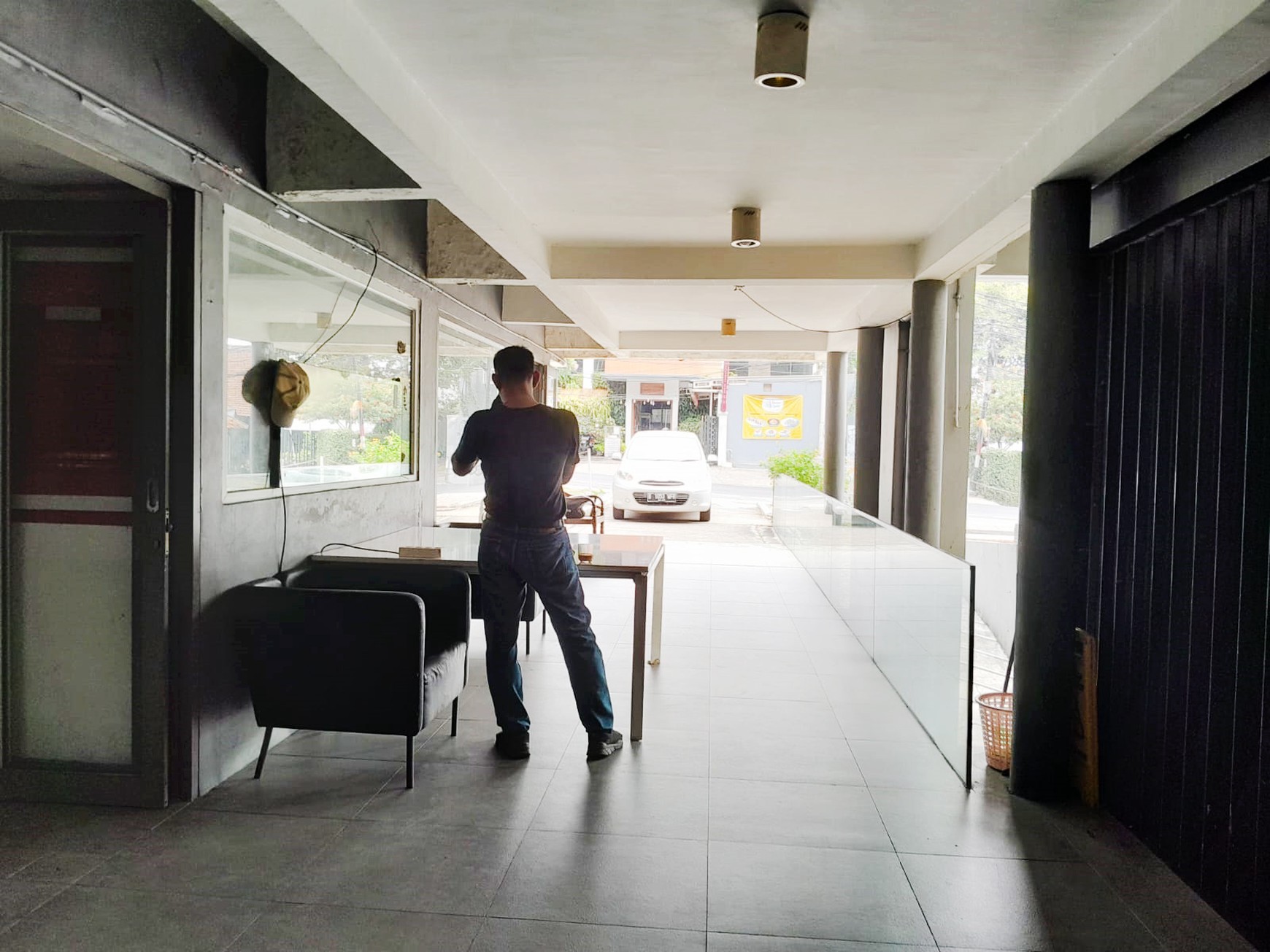 Ruang Usaha Siap Pakai Lokasi Strategis di Kemang Utara, Jakarta Selatan