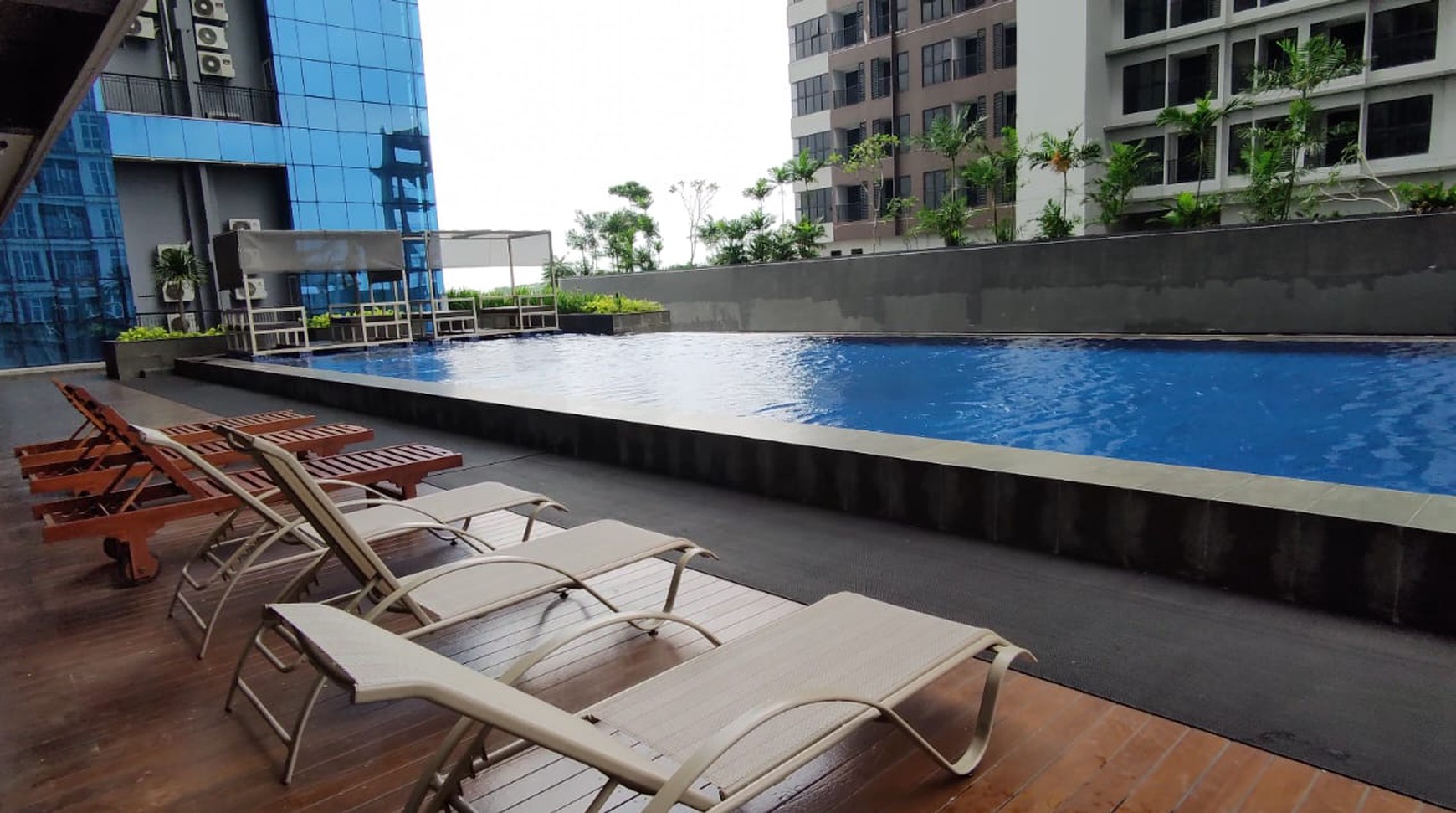 Apartemen Roseville Soho and Suites