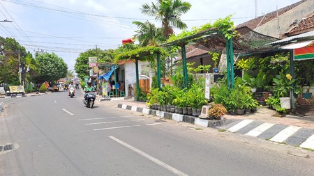 Rumah Strategis Berada Di Tengah Kota Wisata Kraton Yogyakarta