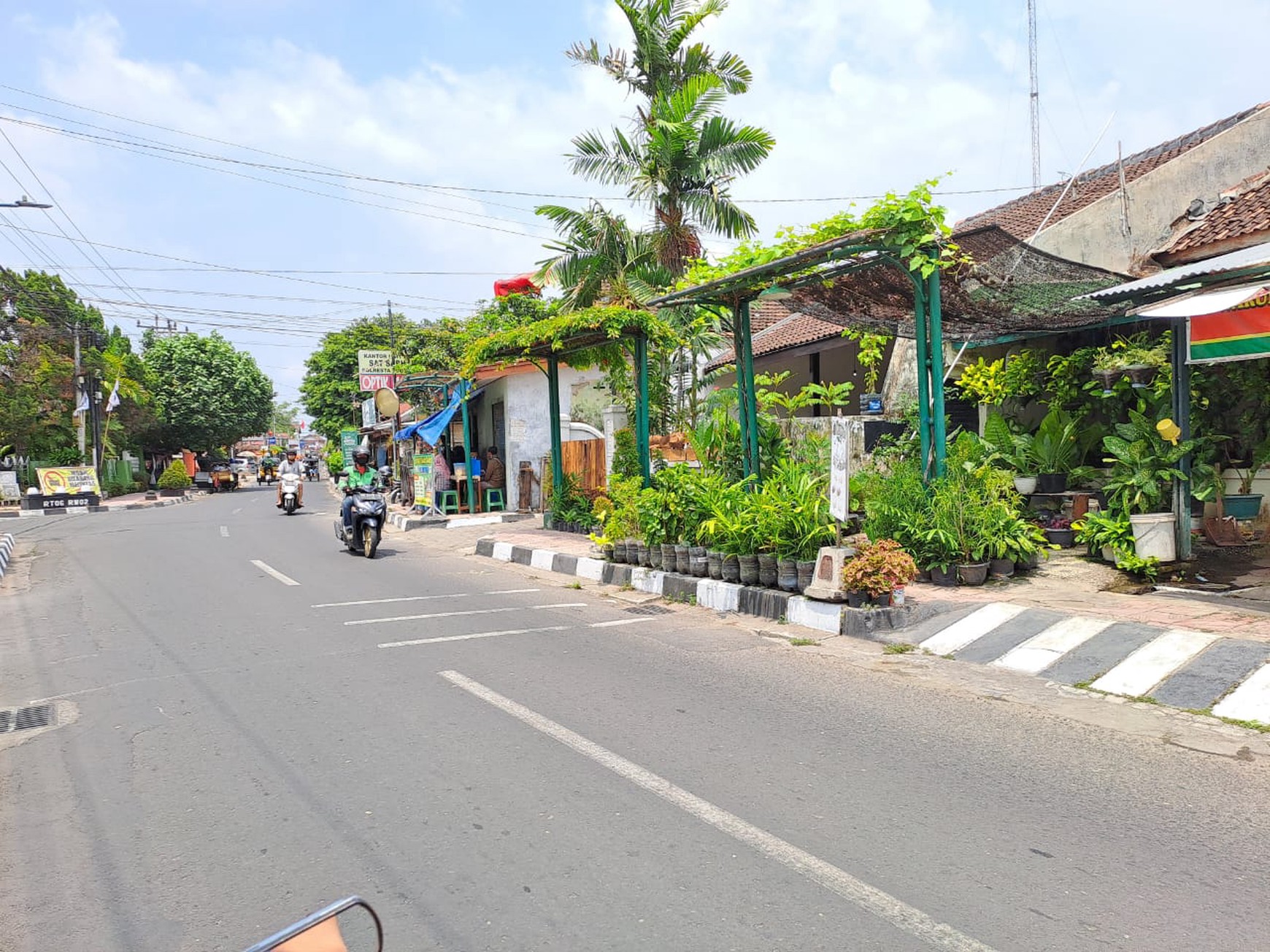 Rumah Strategis Berada Di Tengah Kota Wisata Kraton Yogyakarta