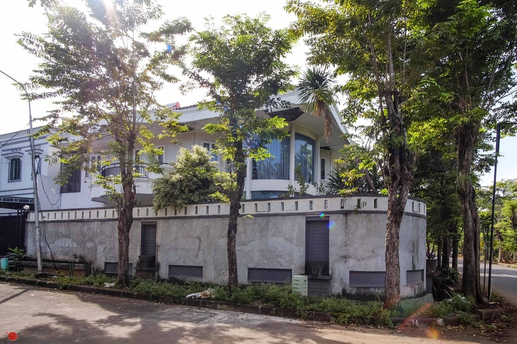 For Sale Rumah Mewah di Intercon Jakarta Barat