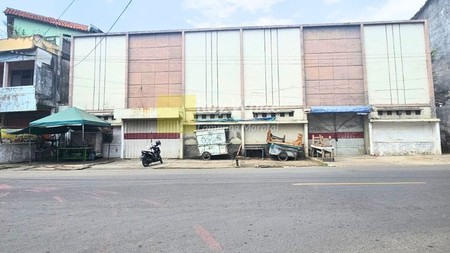 Disewakan Gudang Plus Kantor