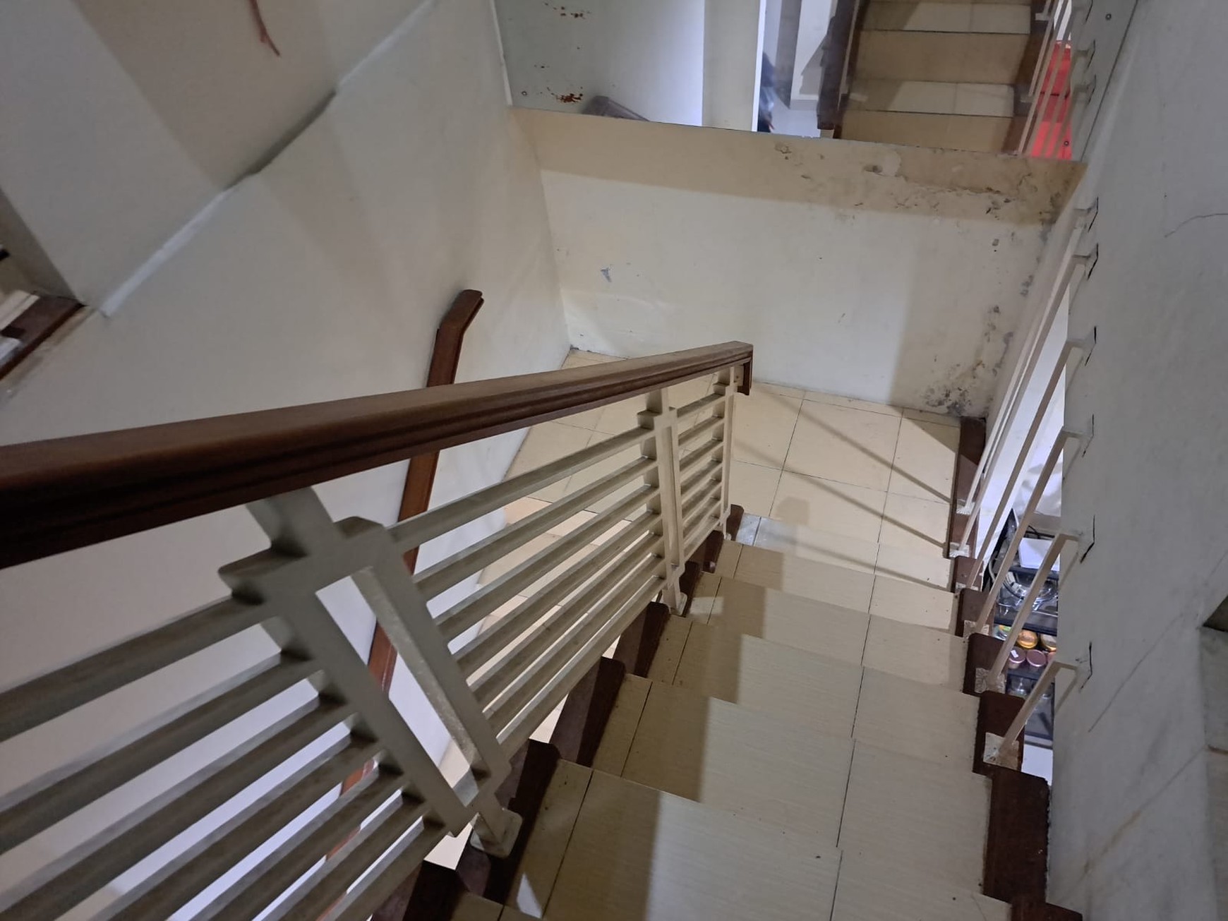 Rumah 2 lantai Griya Jakarta Pamulang Tangerang Selatan