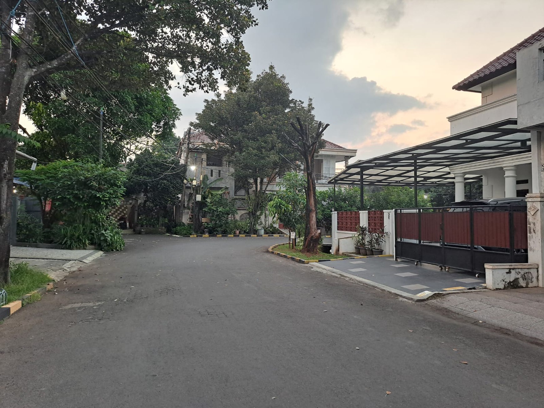 Rumah 2 lantai Griya Jakarta Pamulang Tangerang Selatan