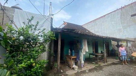 Tanah Pekarangan Berada Diarea Kampus Teknik UGM Pogung Kidul Sinduadi Mlati Sleman