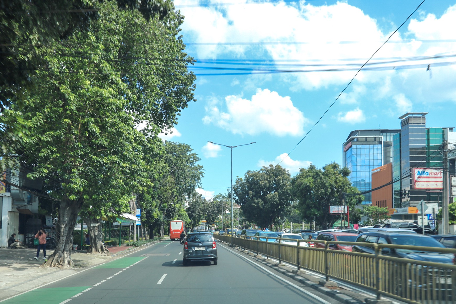 RUMAH HITUNG TANAH DI TEBET BARAT, AKSES MUDAH KE PANCORAN, KALIBATA, MAMPANG, GATOT SUBROTO, KUNINGAN