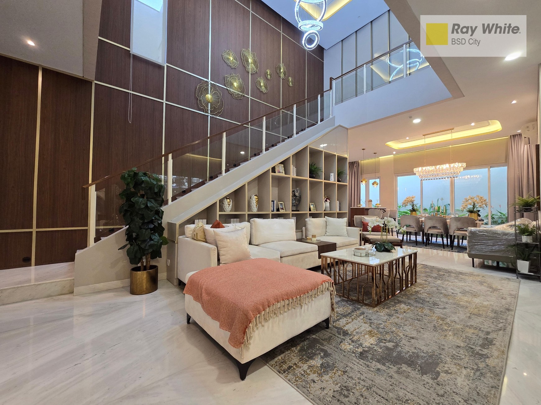 RUMAH MEWAH MEMPESONA DI PASADENA GRAND RESIDENCE GADING SERPONG
