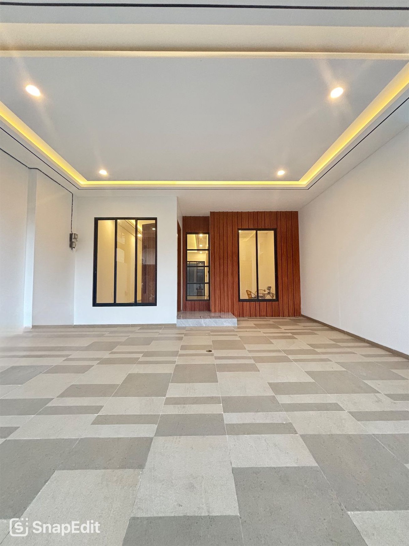 Brand New House 3 Lantai Pondok Indah Jakarta Selatan ada swim pool