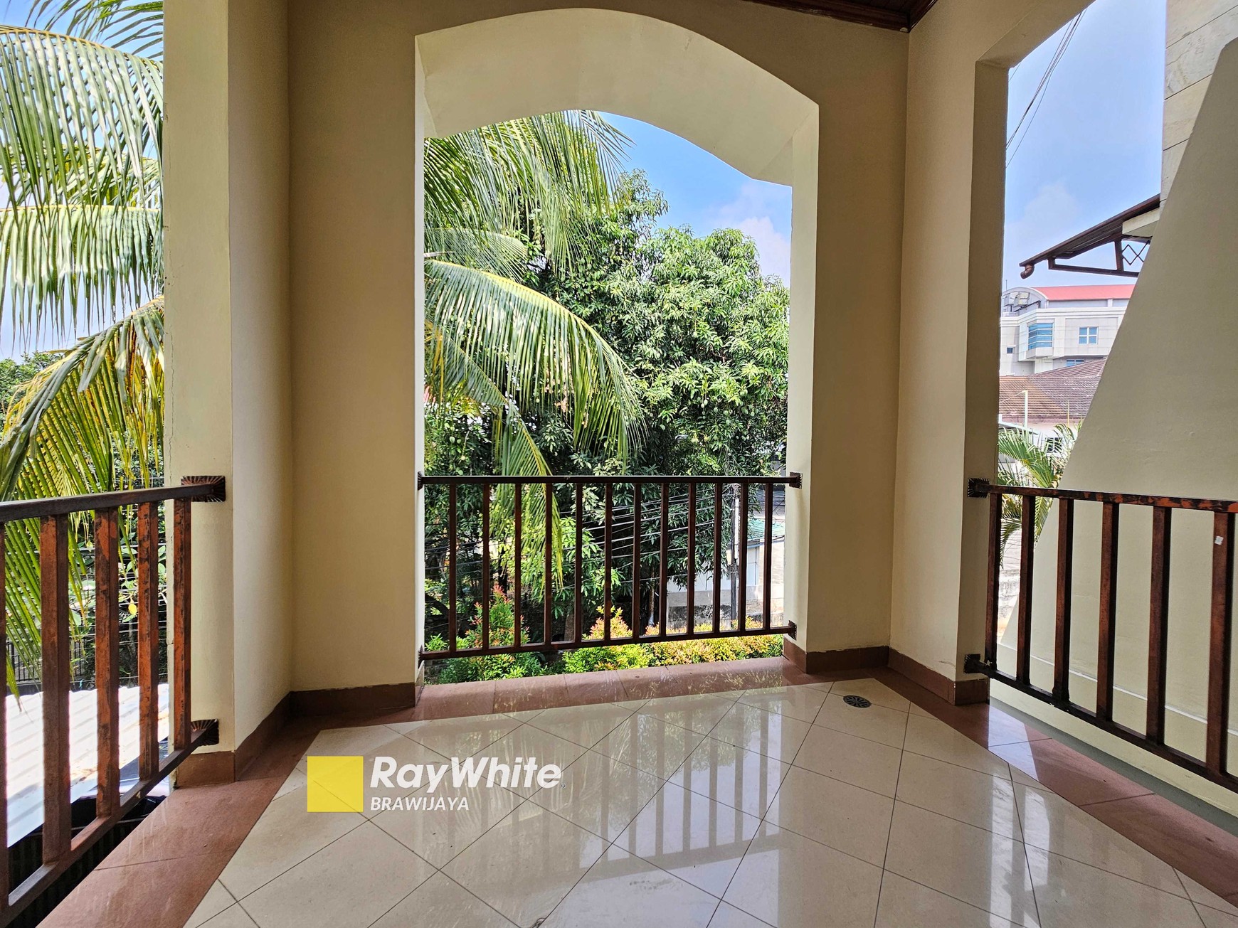 Townhouse di Warung Buncit, Jakarta Selatan, bisa sewa buat kantor