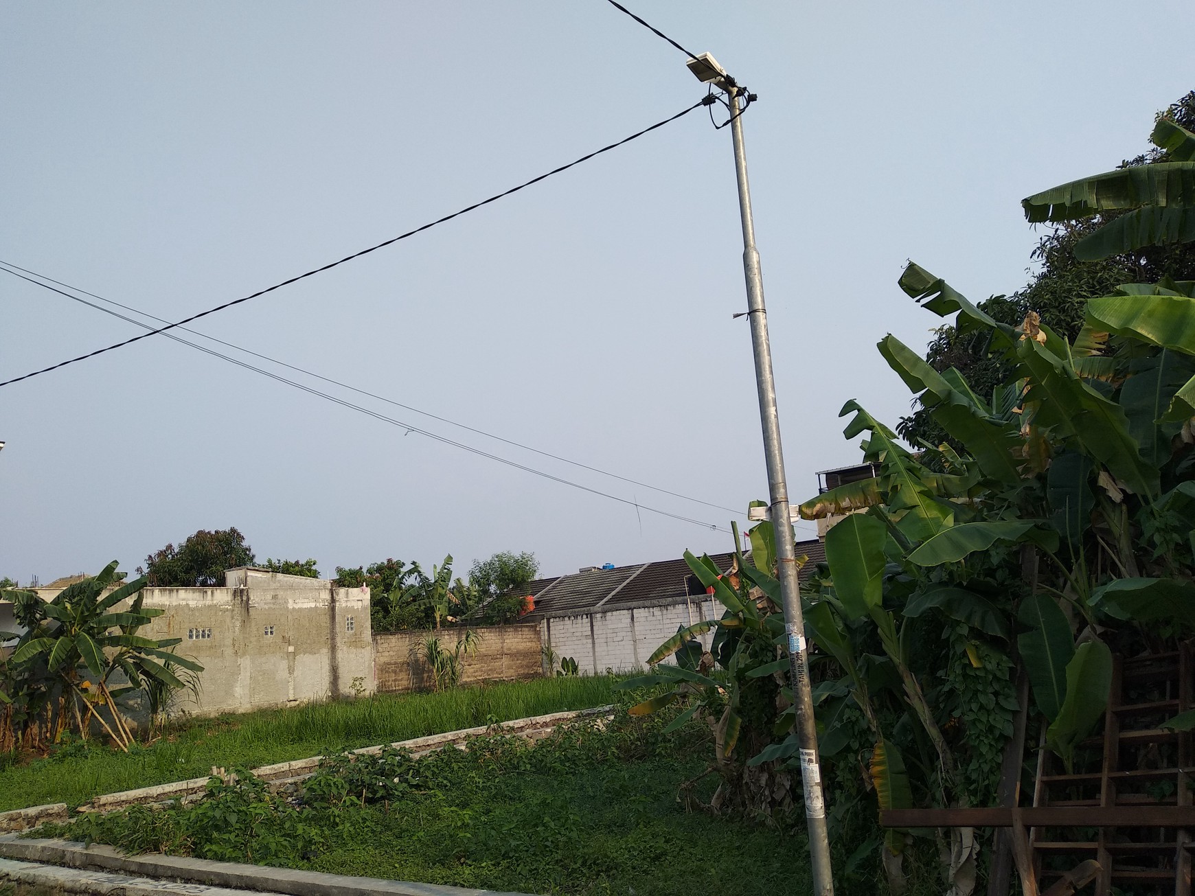 TANAH 1000 Meter, di Ciledug JL. Tanah Seratus, Harga 3,2Juta / Meter, NEGO.