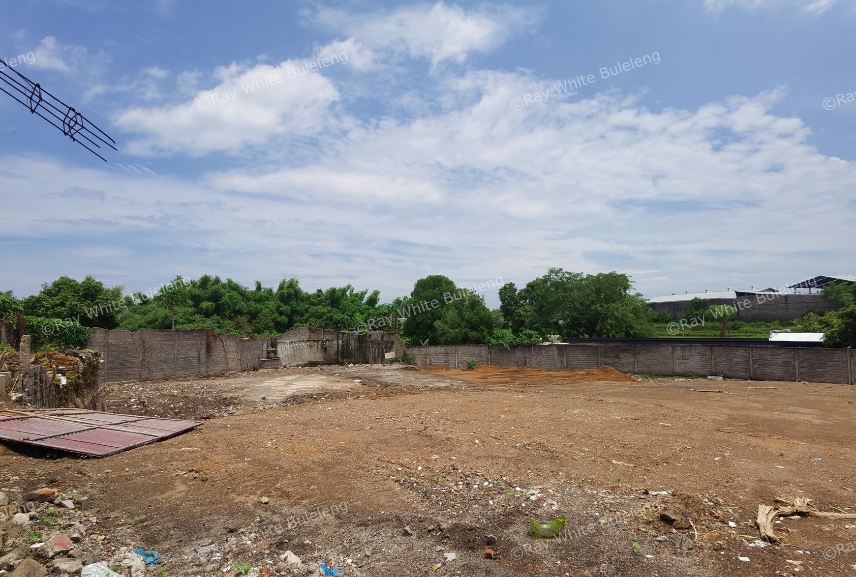 BIG PLOT OF LAND FOR SALE