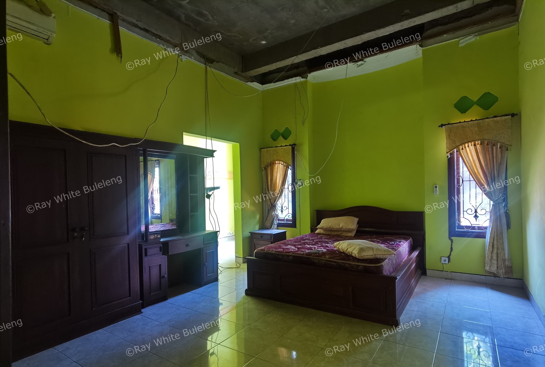 A Nice Spacious House Near Beach