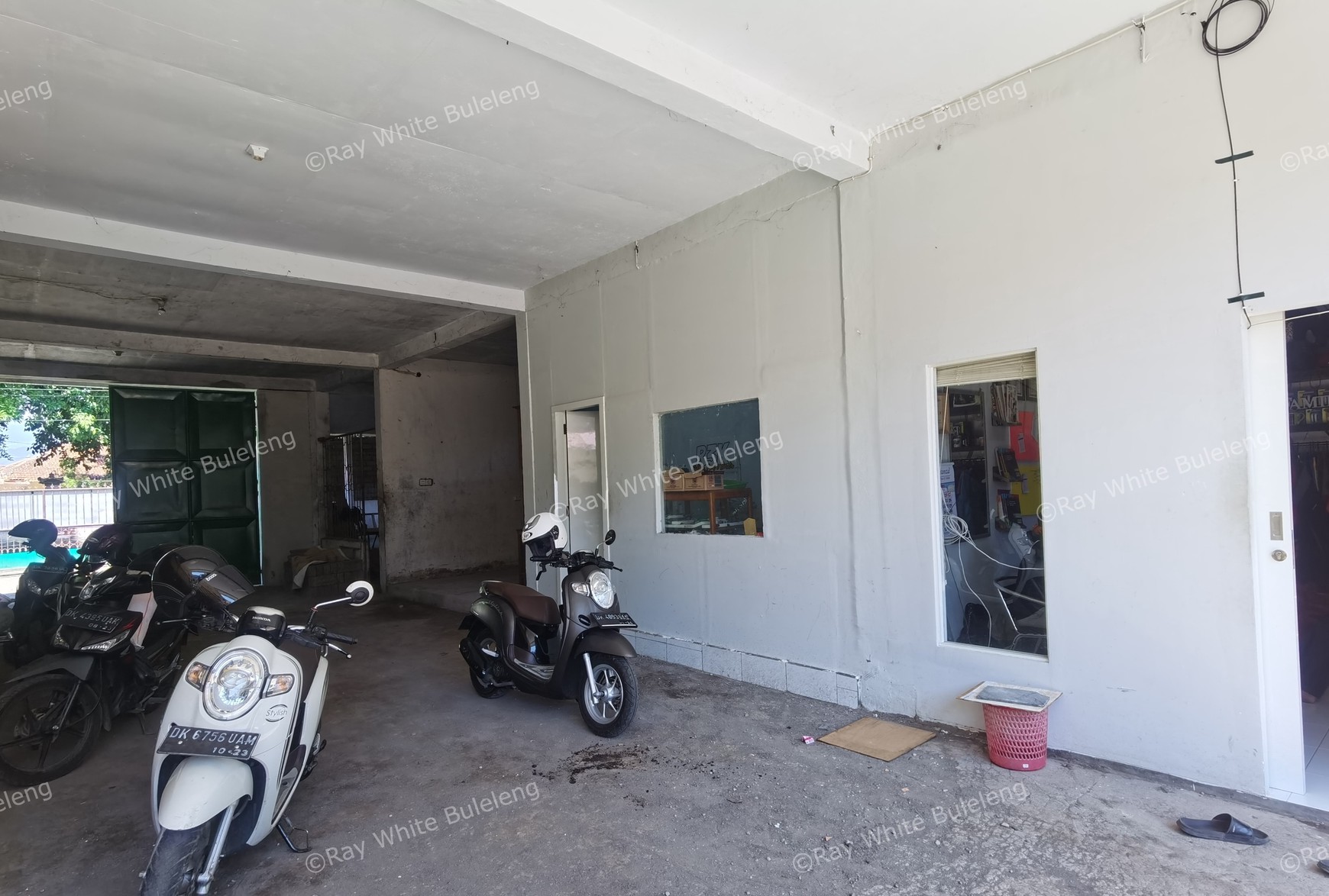 HOUSE, WAREHOUSE AND WORKSHOP FOR SALE