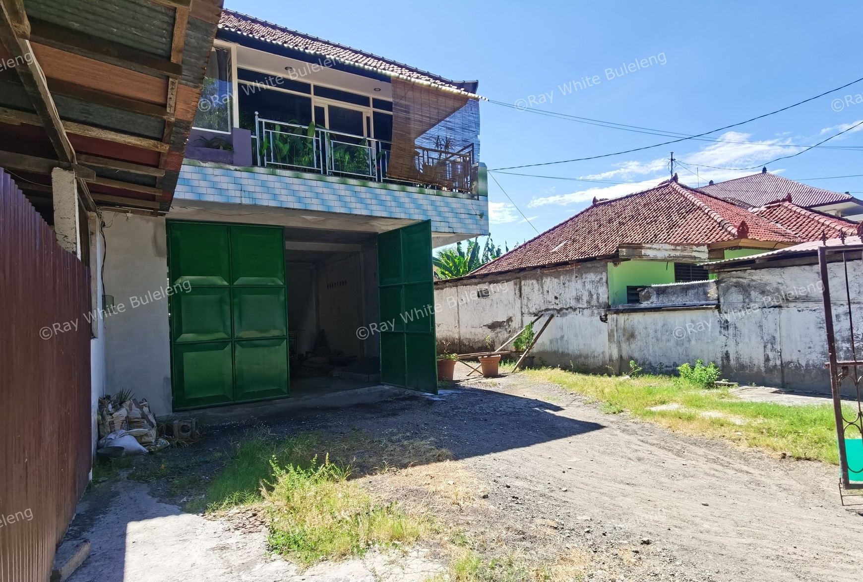 HOUSE, WAREHOUSE AND WORKSHOP FOR SALE