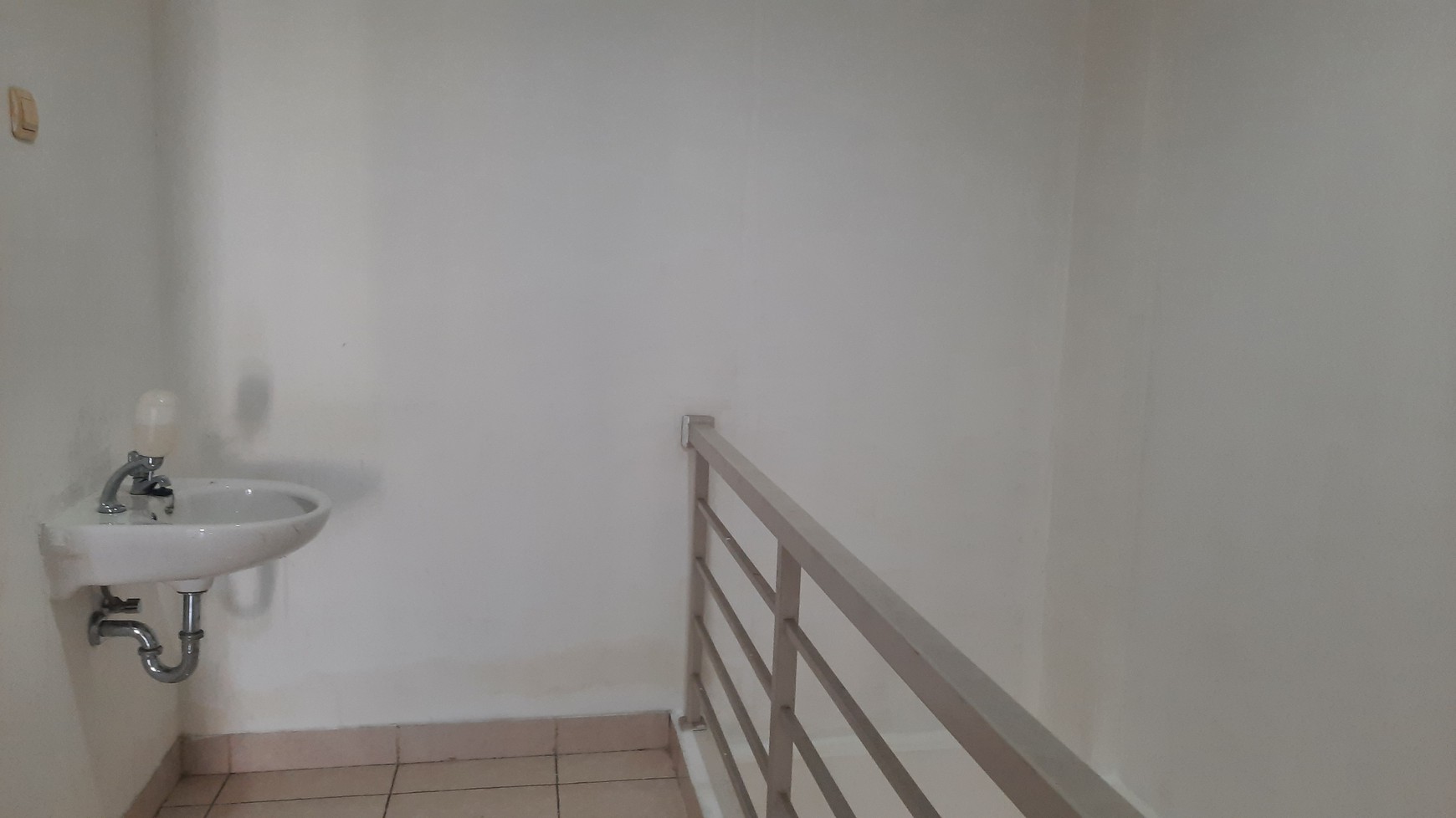 RUKO TRACE, Cocok untuk Usaha dan Kantor di Lokasi yang strategis dekat dengan Sekolah Al Azhar dan Sekolah Santo Leo Jababeka