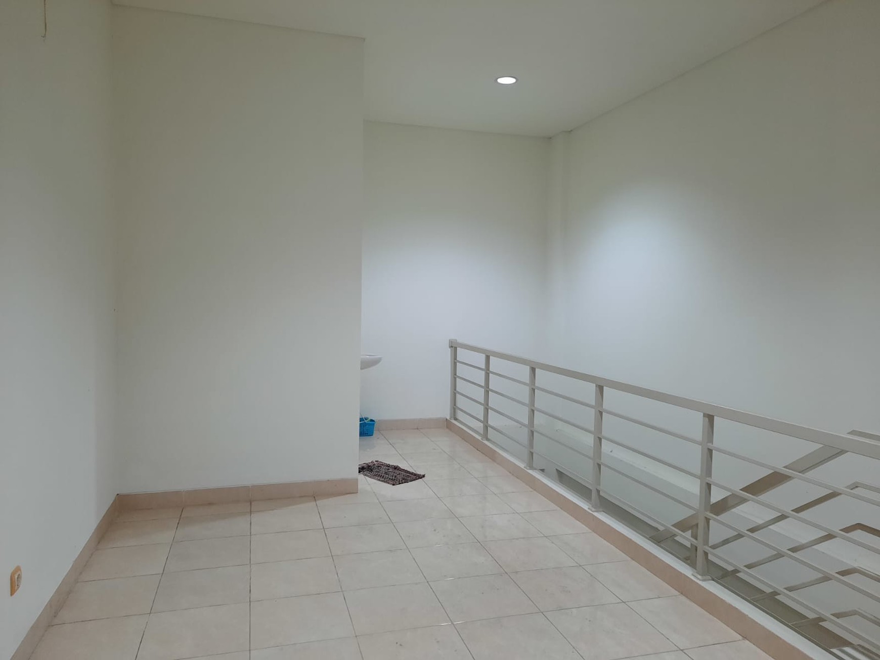 RUKO TRACE, Cocok untuk Usaha dan Kantor di Lokasi yang strategis dekat dengan Sekolah Al Azhar dan Sekolah Santo Leo Jababeka