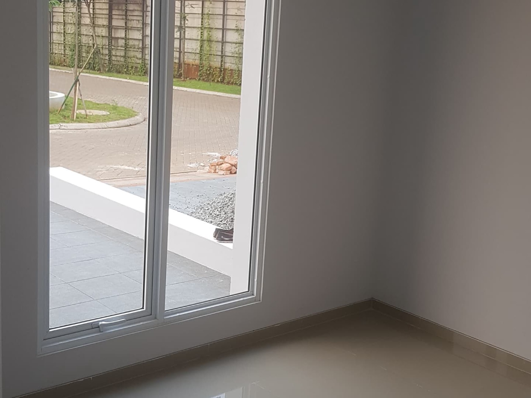 Rumah Bagus Minimalis Siap Huni U House Jalan Boulevard Bintaro Jaya