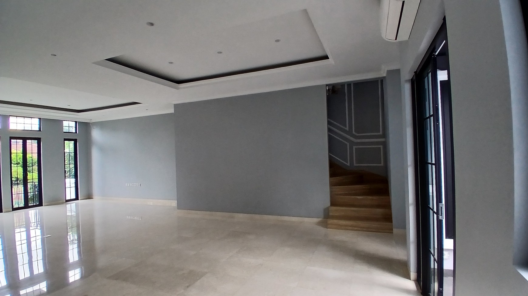 Rumah Baru Di kawasan strategis Jakarta Selatan