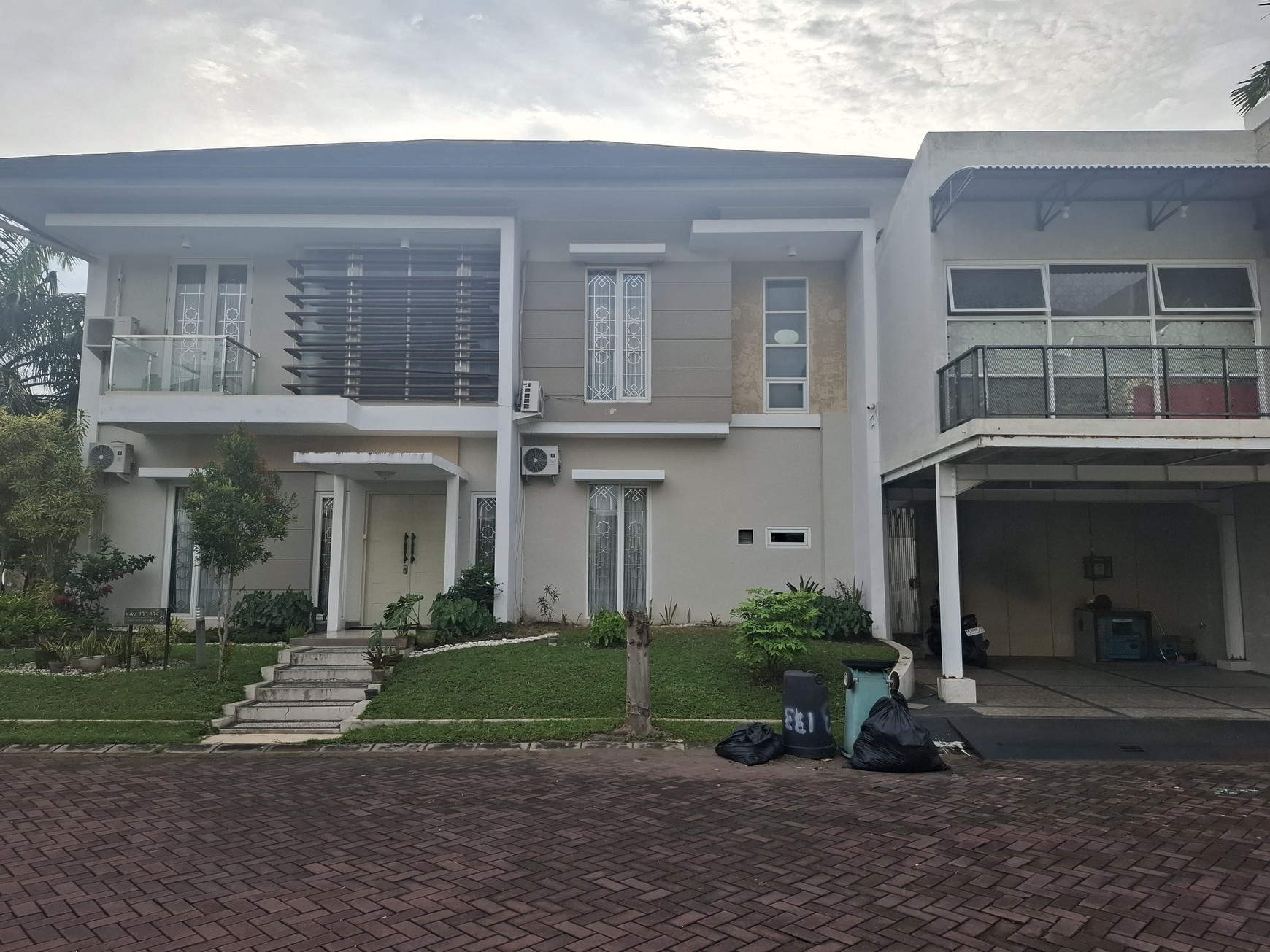 Rumah Mewah Dengan Kolam Renang Di Perumahan Premium Green Hills Residence Ngaglik Sleman