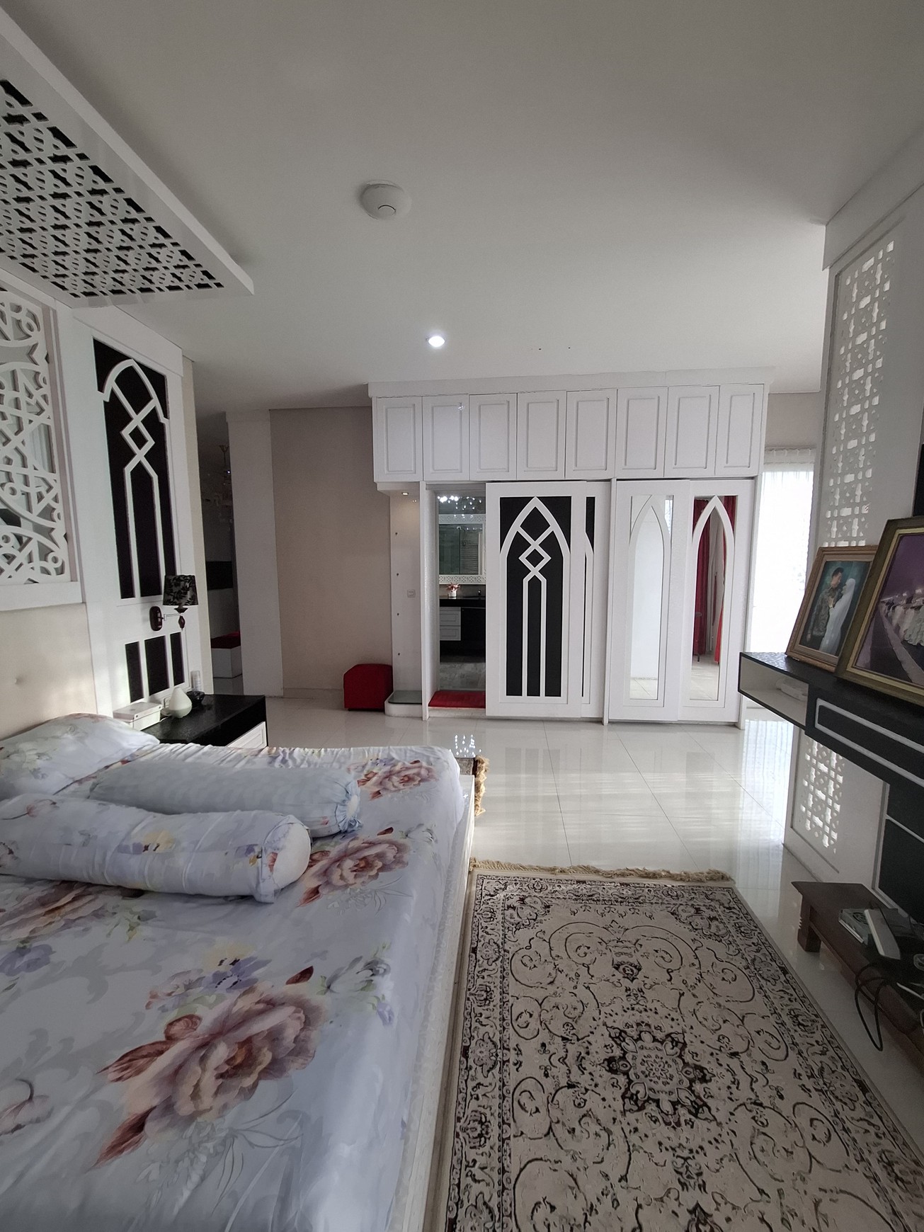 Rumah Mewah Dengan Kolam Renang Di Perumahan Premium Green Hills Residence Ngaglik Sleman