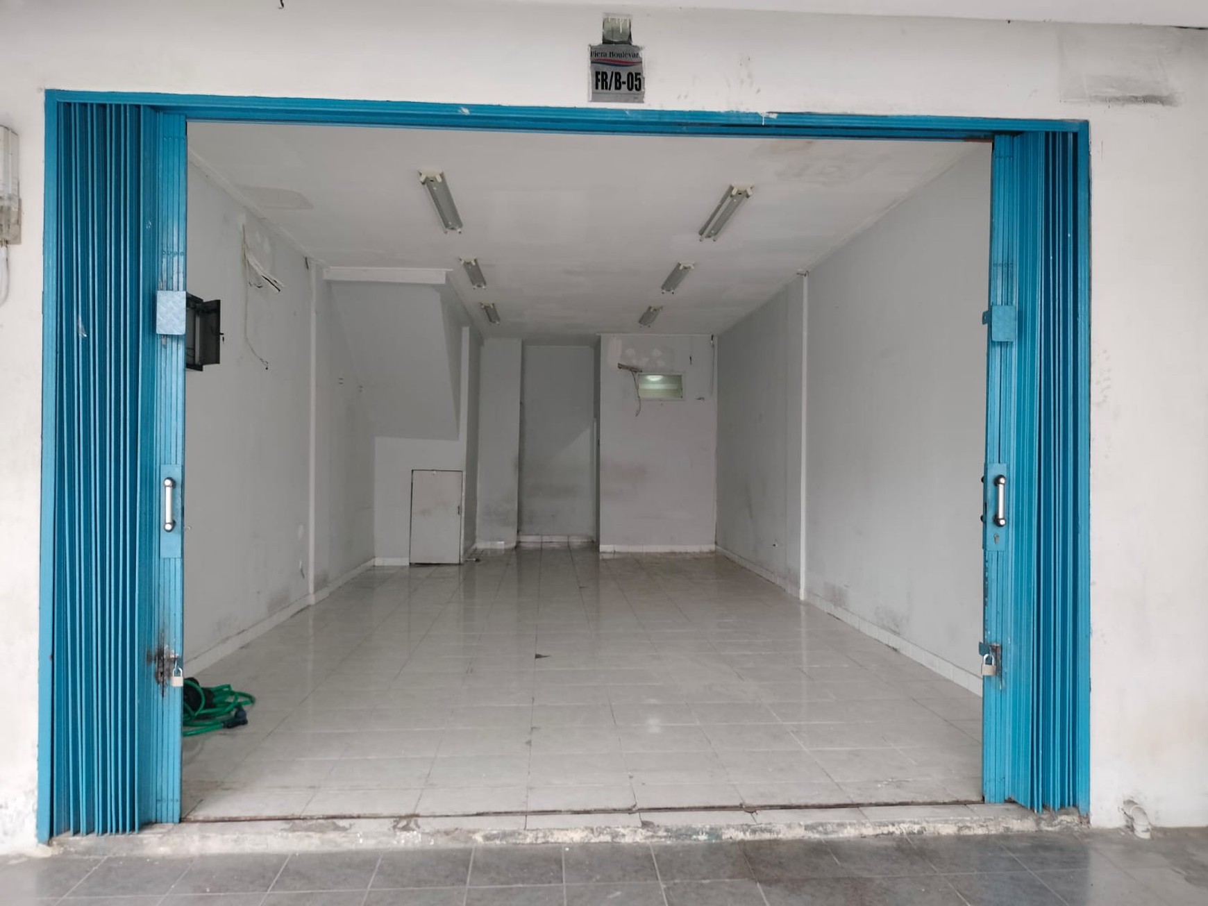 Ruko 2 Lantai Siap Pakai Lokasi Strategis Pinggir Jalan Raya @Jombang