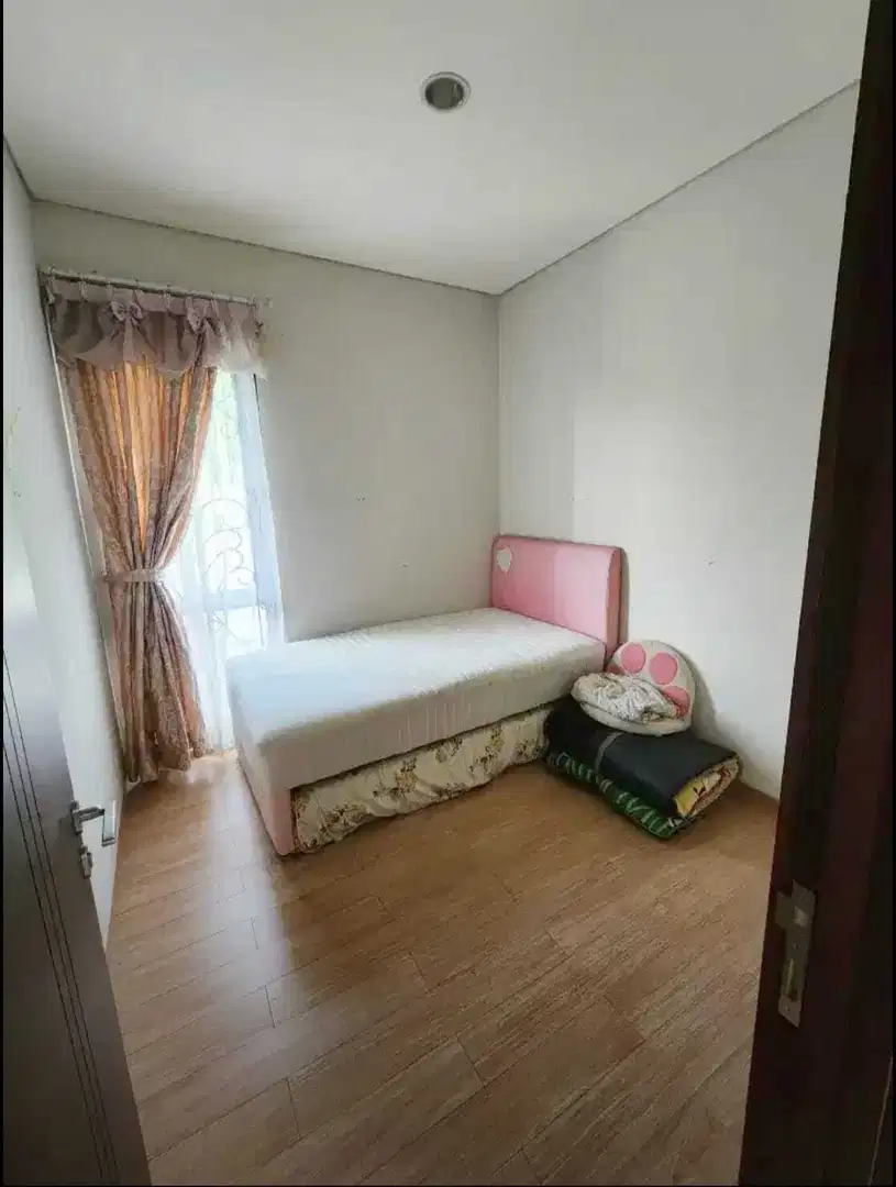 Murah. Rumah bagus Eminent Prestigia, BSD