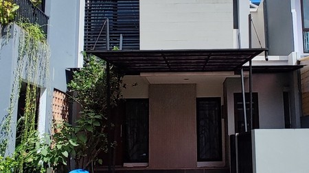 Murah. Rumah bagus Eminent Prestigia, BSD