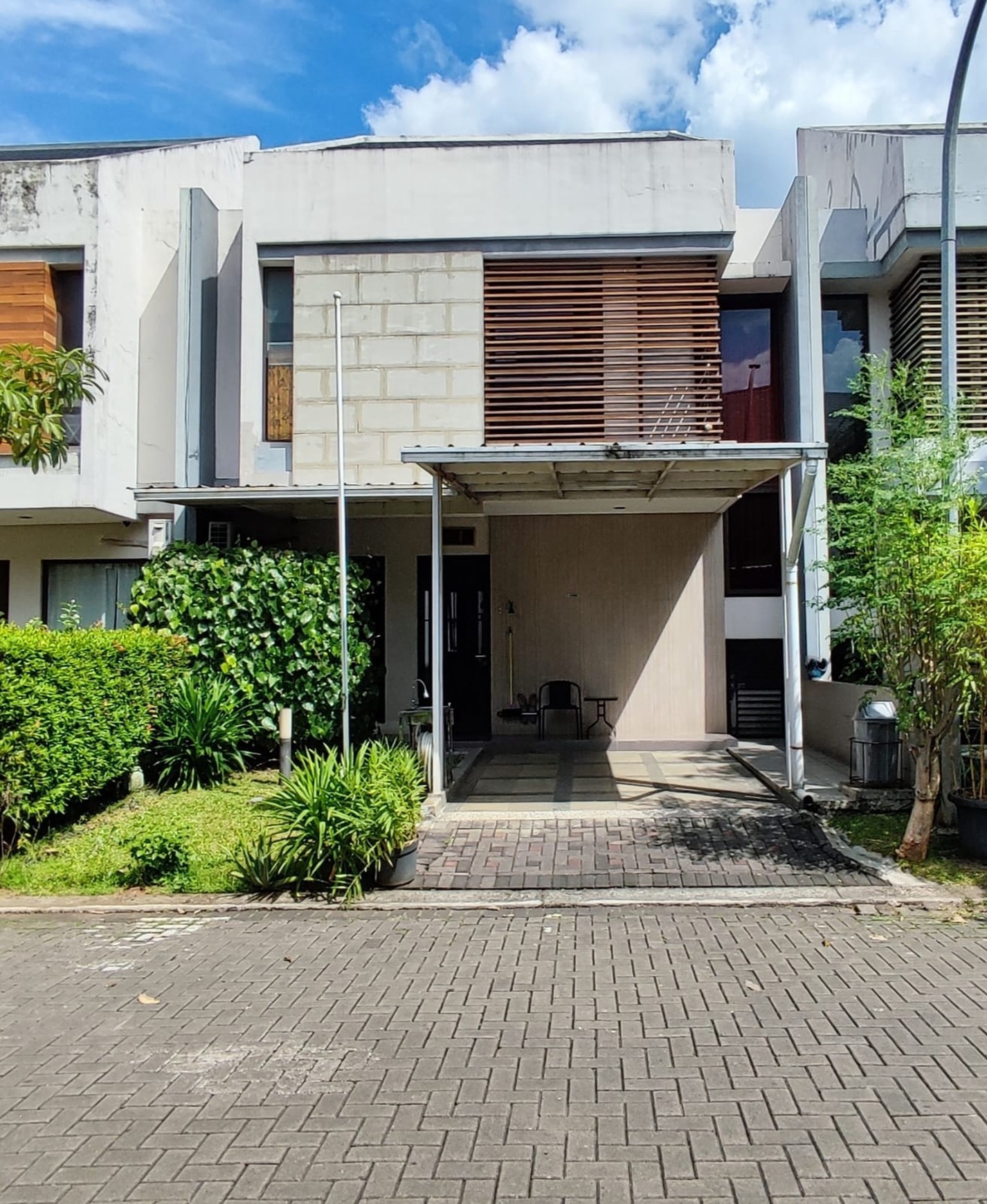 Termurah. Rumah mewah Eminent Prestigia, BSD