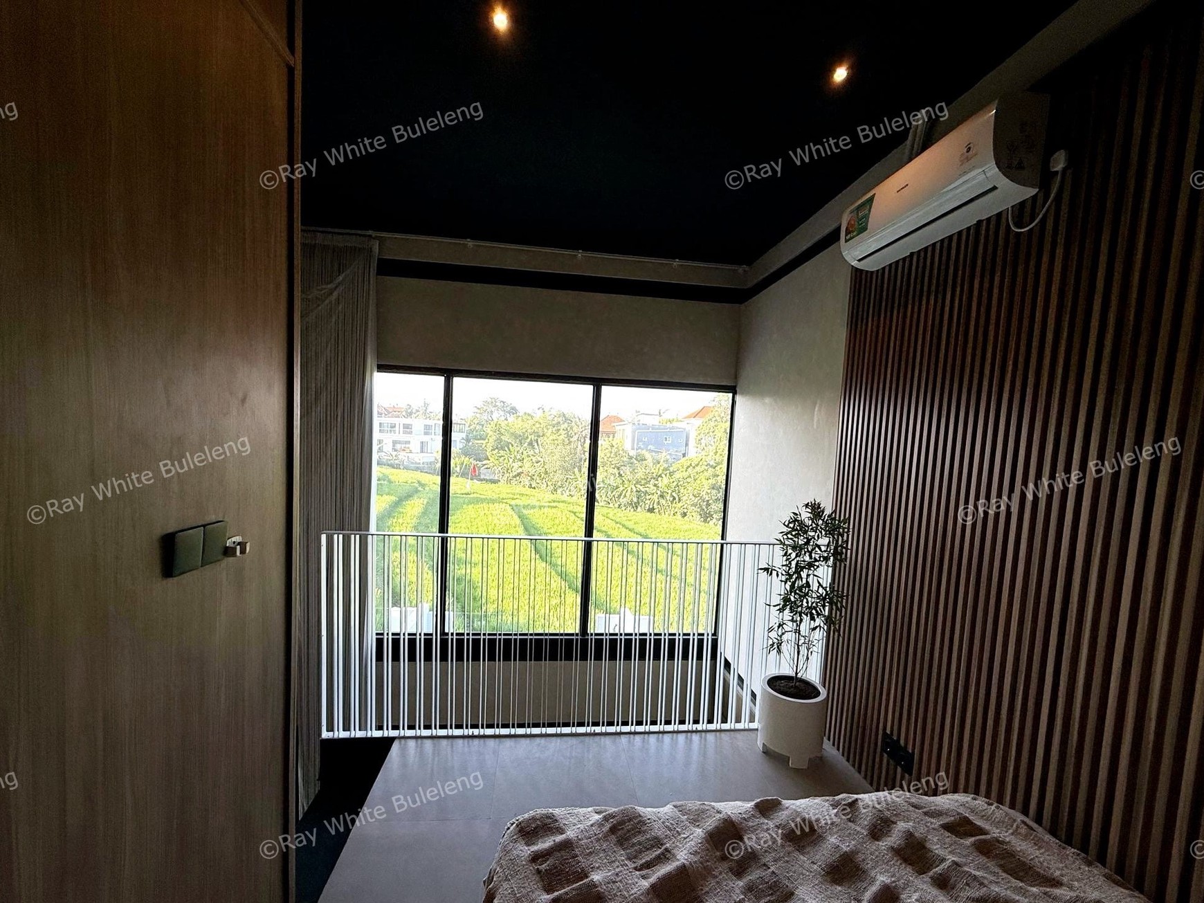 Stylish Loft Villa with Rice Field View for Lease in Canggu