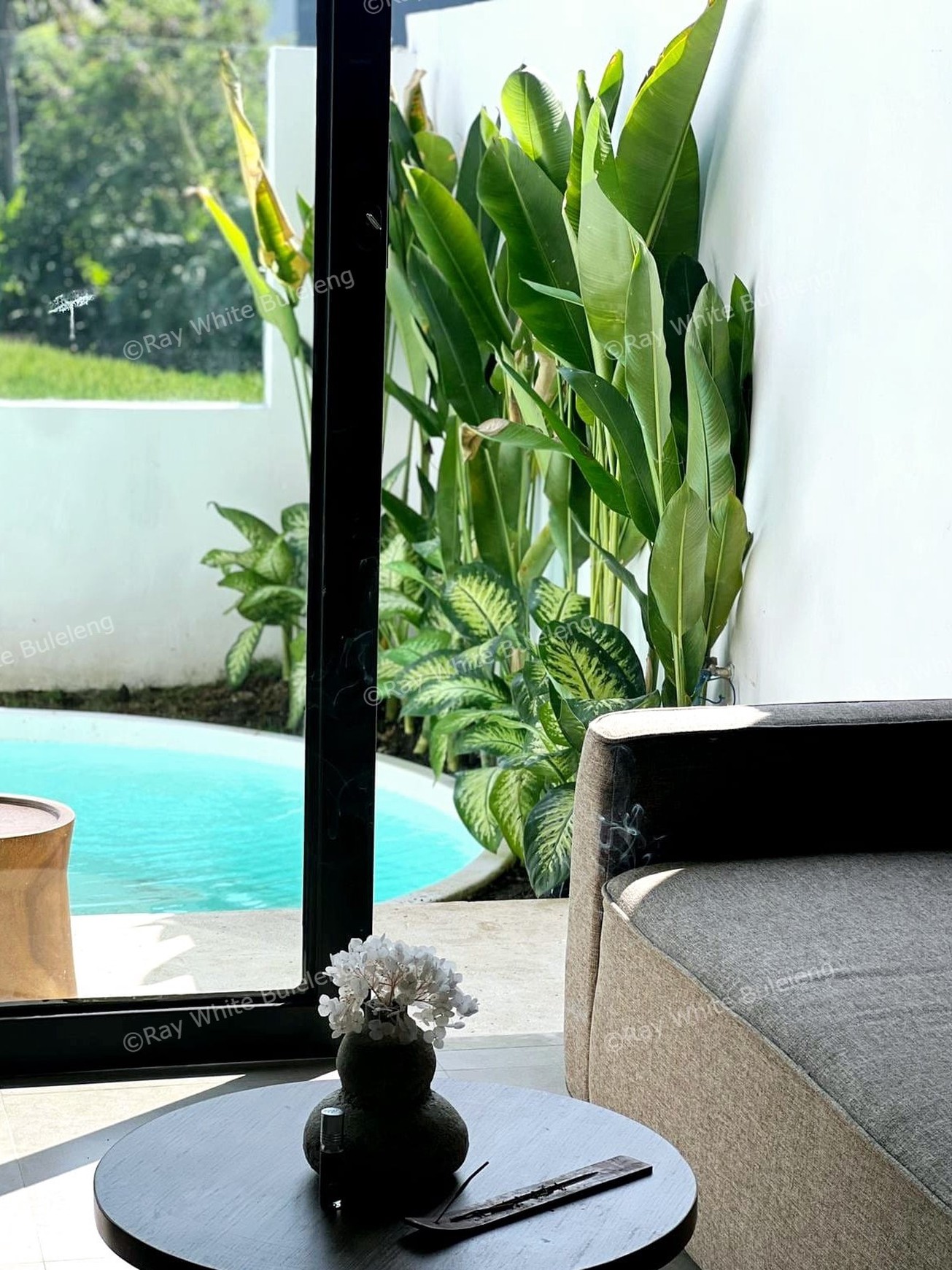 Stylish Loft Villa with Rice Field View for Lease in Canggu