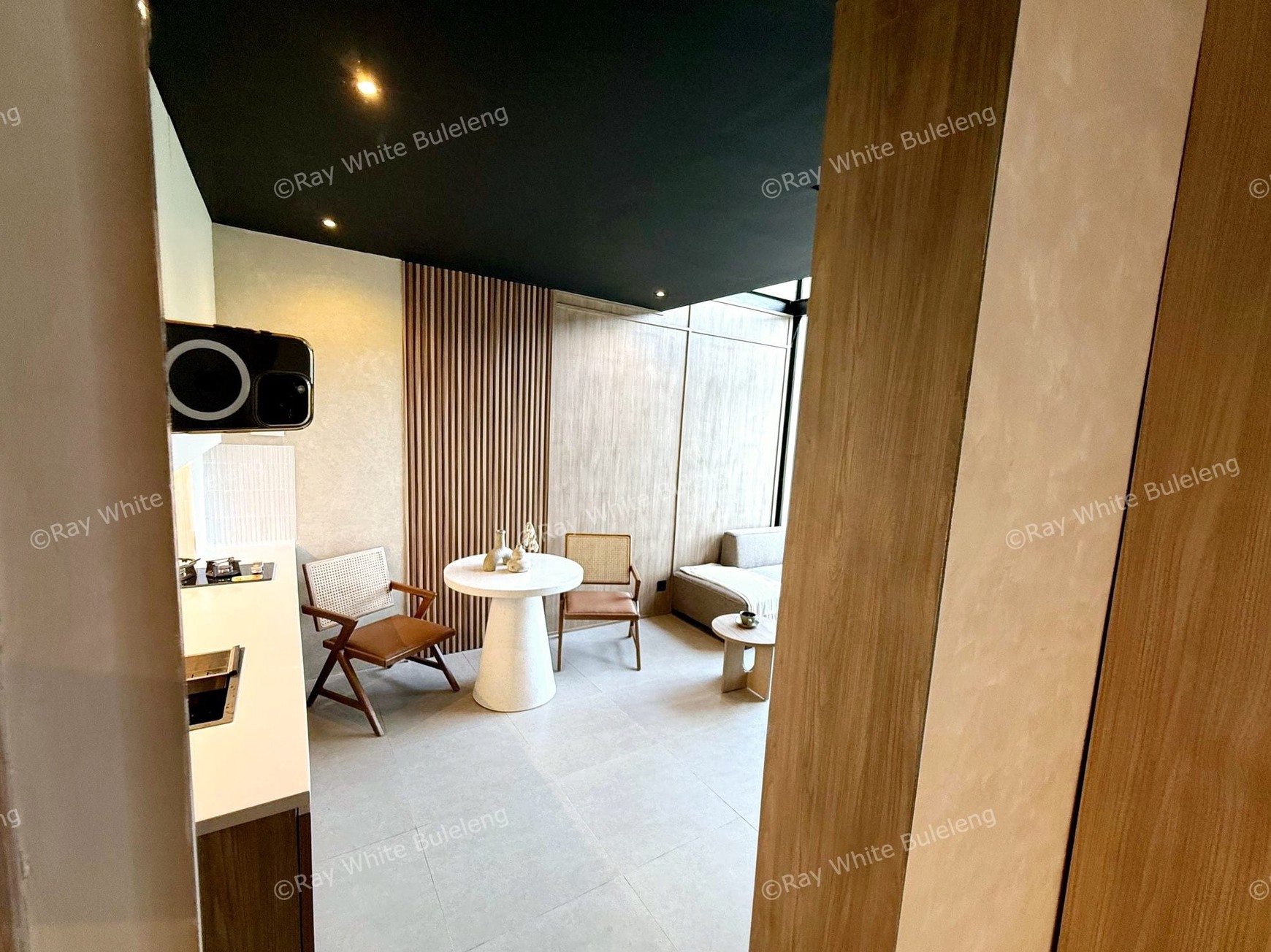 Stylish Loft Villa with Rice Field View for Lease in Canggu