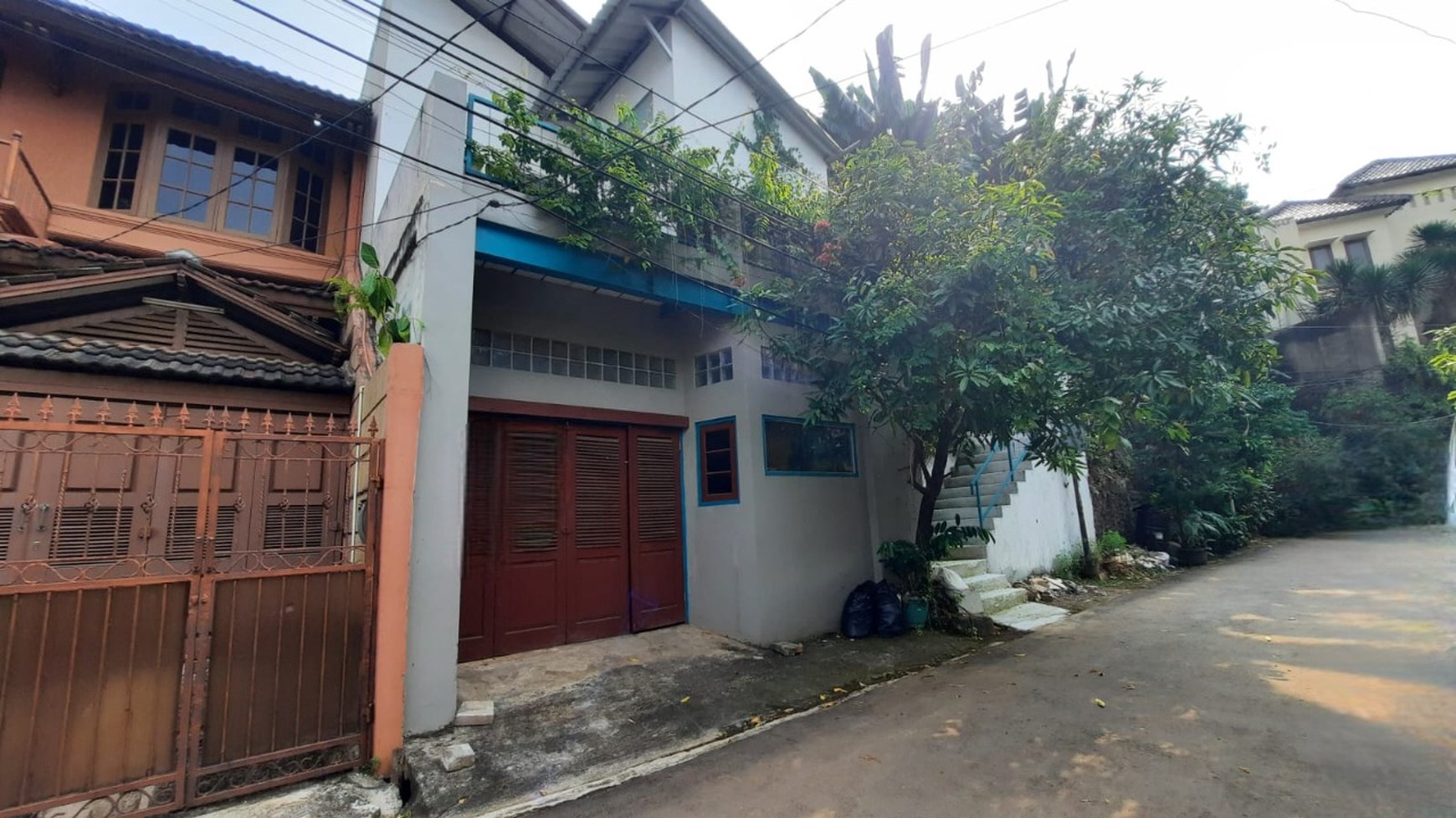 Hunian Cozy di Cirendeu Permai