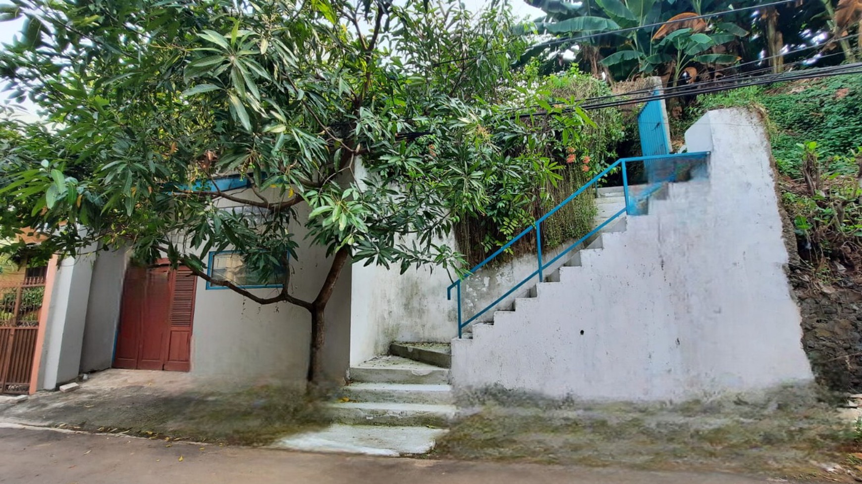 Hunian Cozy di Cirendeu Permai