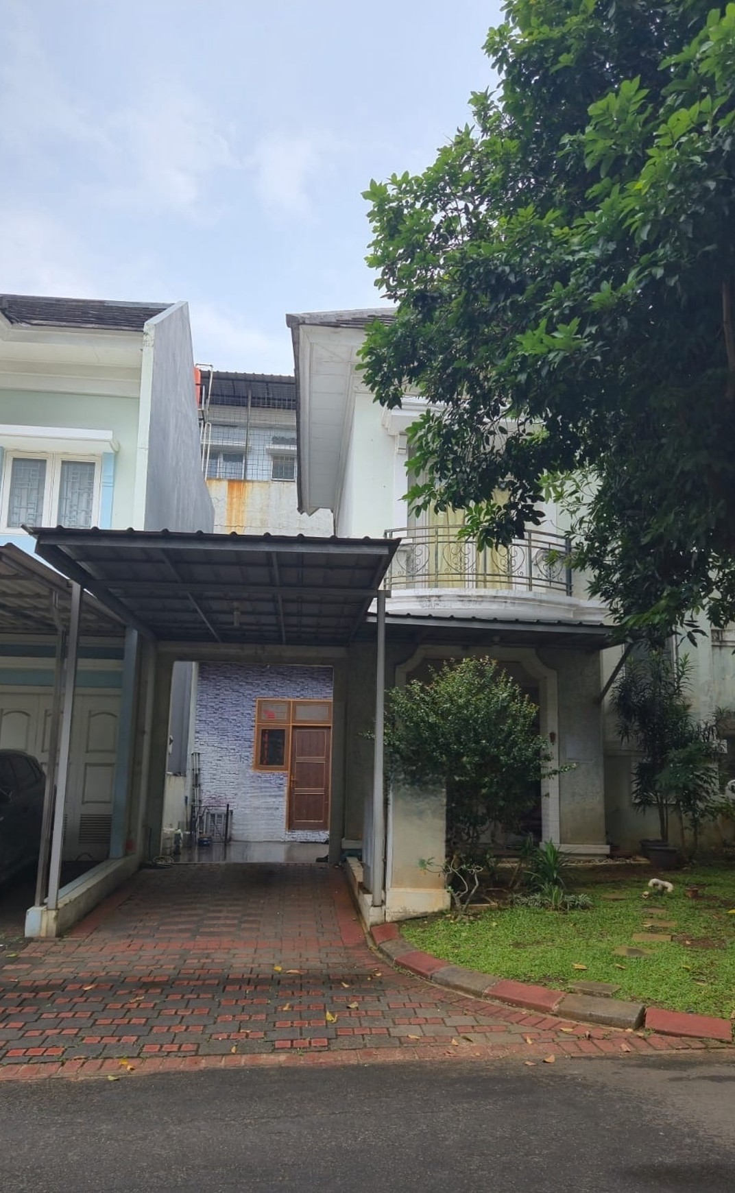 Murah. Rumah mewah Harga Menarik cluster Beryl, Gading Serpong