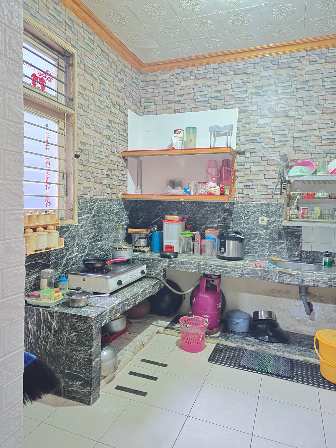 Murah. Rumah mewah Harga Menarik cluster Beryl, Gading Serpong