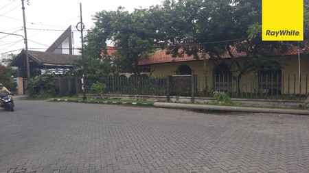 Dijual Rumah SHM di Prapen Indah Surabaya