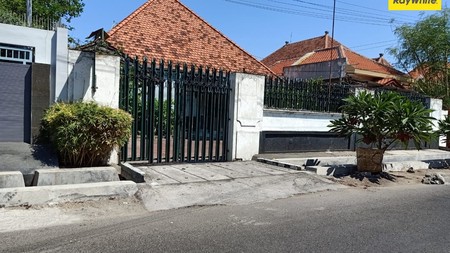 Dijual Rumah Pusat Kota di Jalan Wuni Surabaya