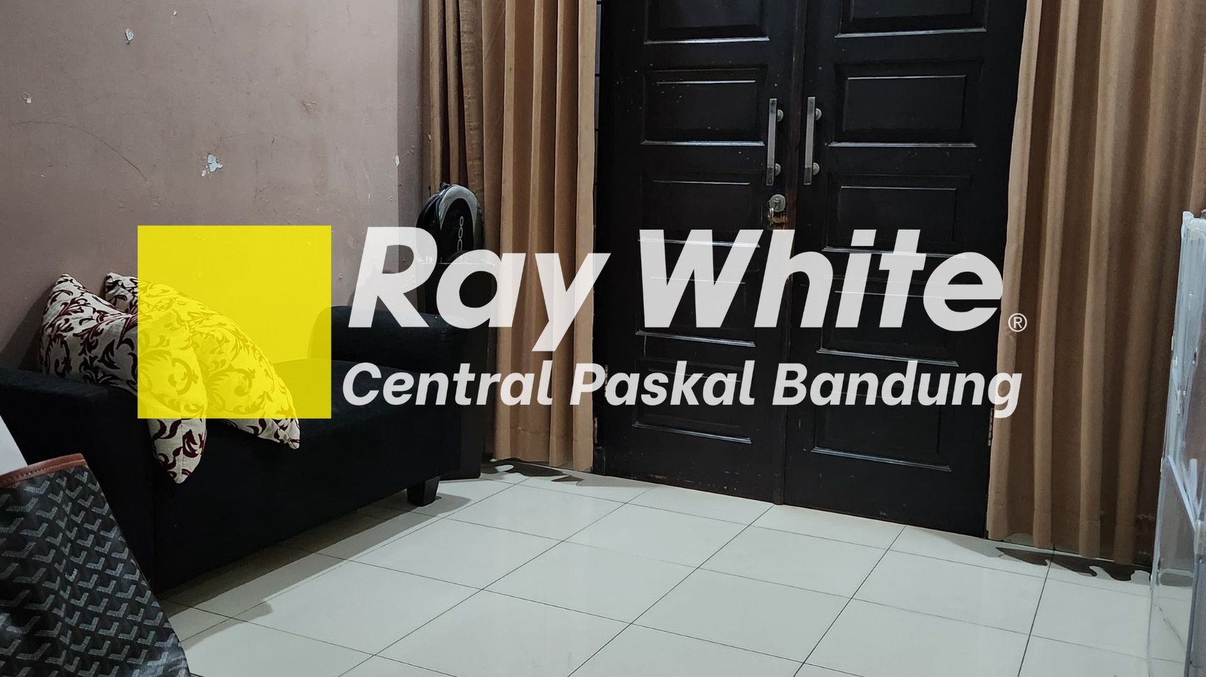 Rumah di Komplek Arcamanik Bandung