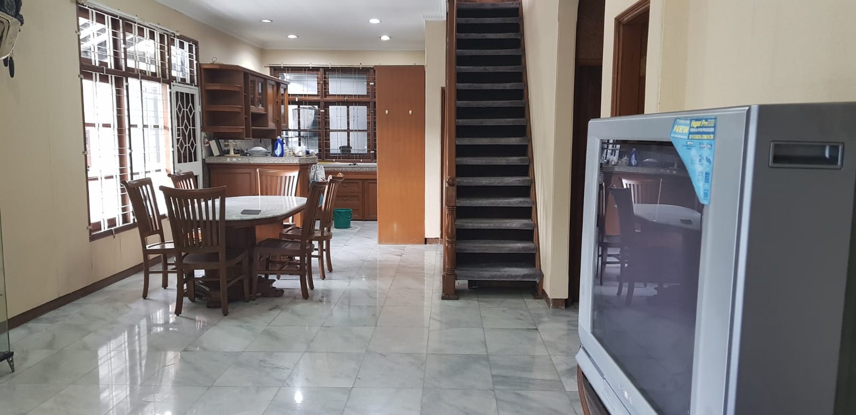 Rumah Bagus Terawat di Sayap Karapitan, Bandung Kota