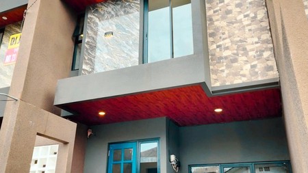 Rumah Baru Gress di Griyo Mapan Sentosa Tropodo Sidoarjo 2 Lantai SIAP HUNI