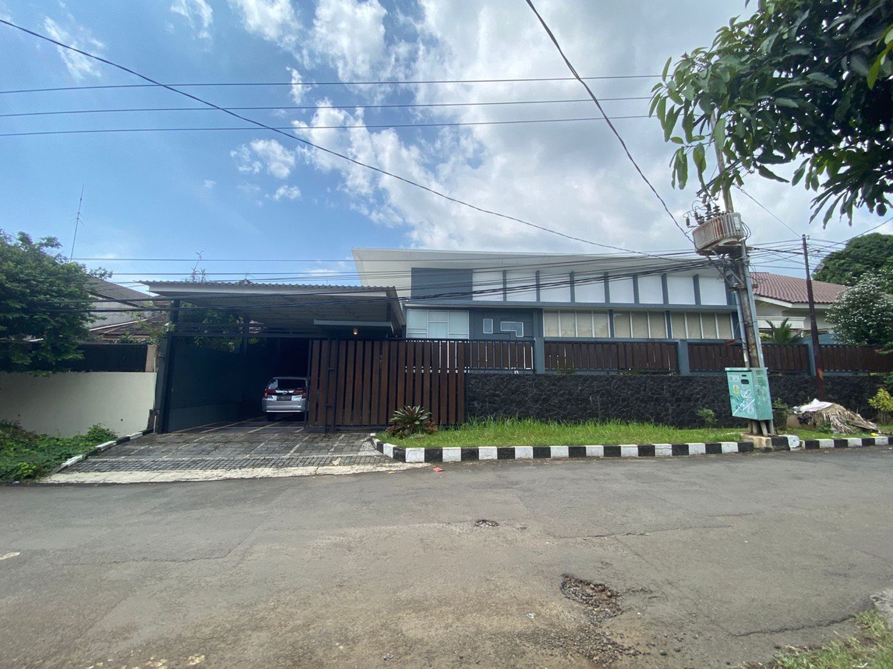Rumah 2 Lantai Siap Huni dengan Hunian Nyaman dan Asri @Bogor.
