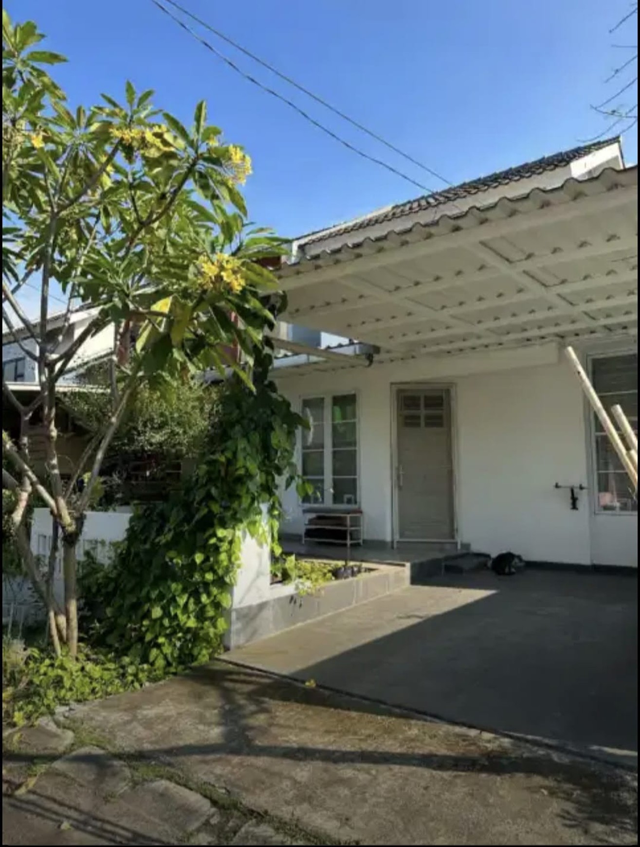 Rumah Minimalis siap huni harga 1M an di Cluster Gracia Residence
