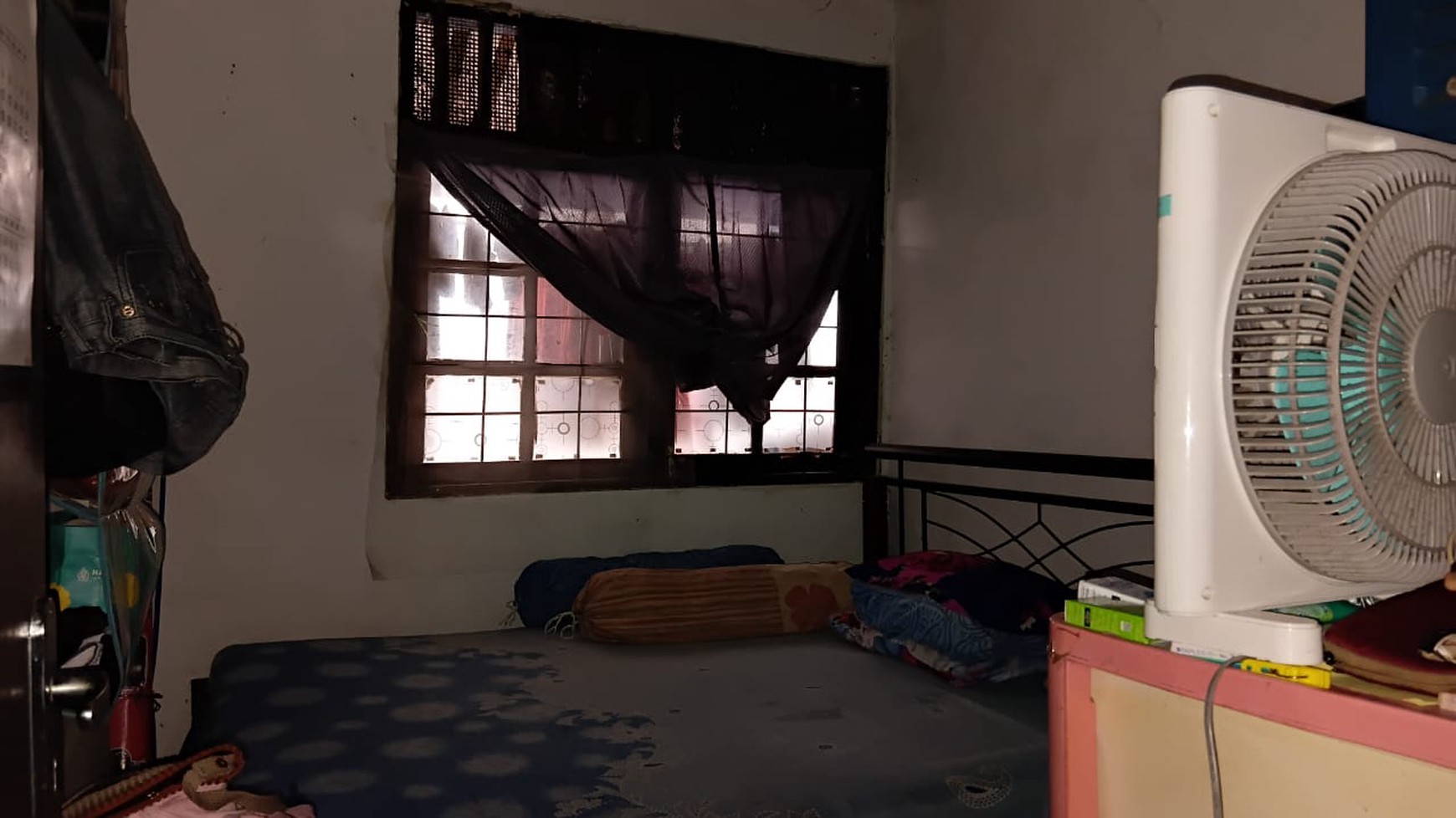 Rumah di Jati Padang Lokasi dekat dengan Sekolah SD Al Azhar Pasar Minggu Cocok Untuk Rumah Kos-kosan